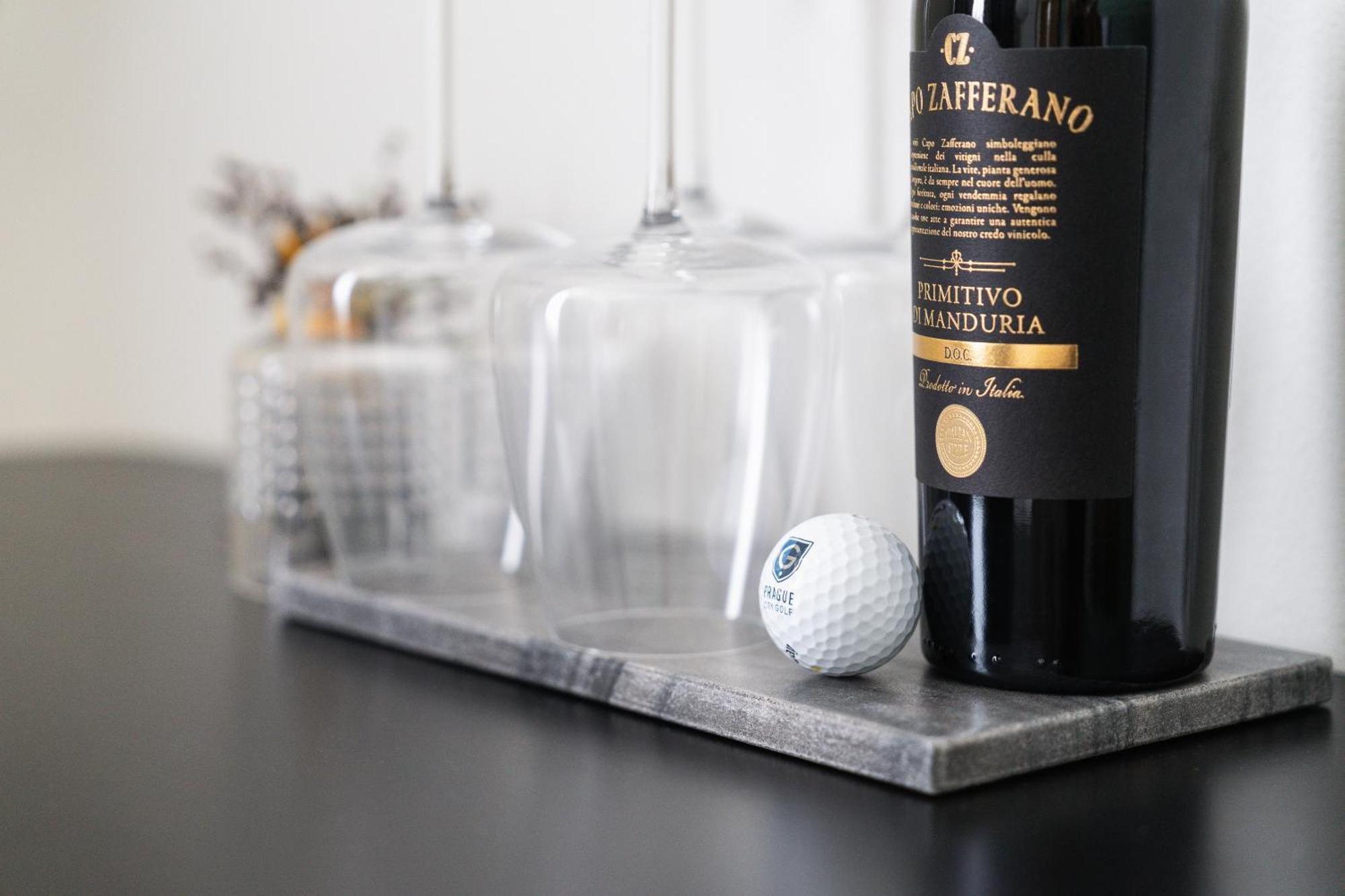 Prague City Golf Apartments Prága Kültér fotó