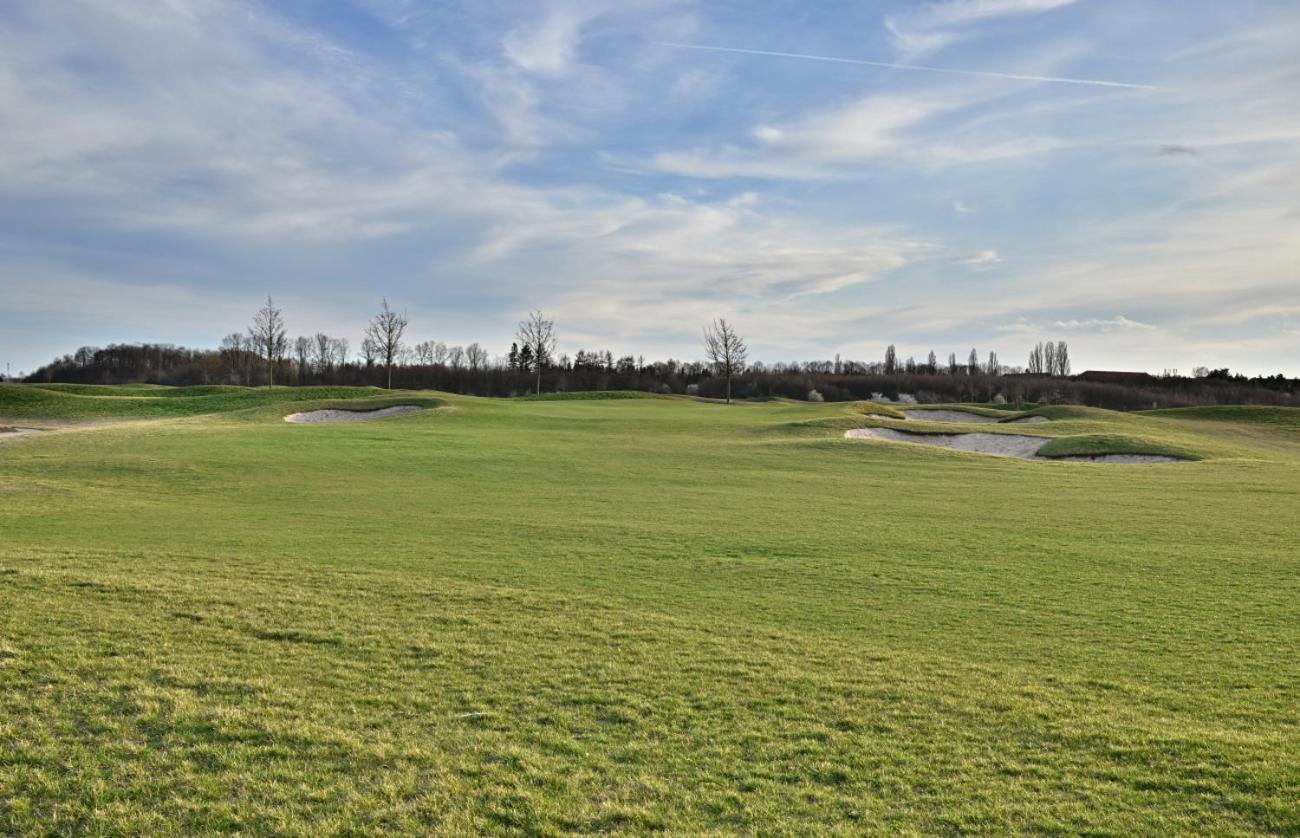 Prague City Golf Apartments Prága Kültér fotó